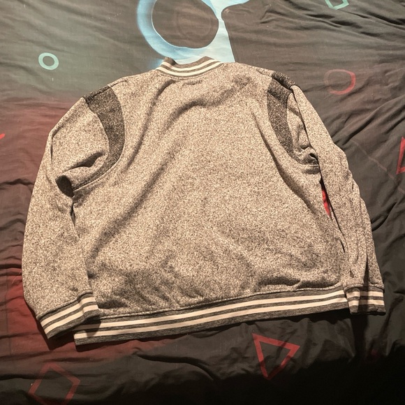 Brooklyn Cloth Gray Button-Up Sweater - Picture 5 of 12